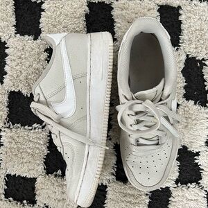 Nike Air Women’s Beige & White Neutral Sneakers